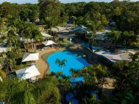 Nrma Blue Dolphin Yamba Holiday Resort - Pools