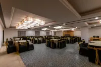 Regenta Inn Downton Raipur Hotel