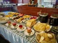 Sambor Village Hotel - 朝食