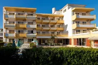 Trianta Hotel Apartments