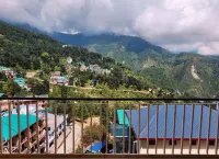 The Bougainvillea, Mcleodganj - con vistas a la montaña