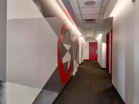 Hôtel Ô Laval Hotel dekat Taman Jarry