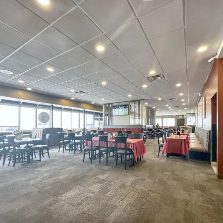 Travelodge by Wyndham Regina
