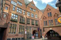 Courtyard Bremen Hotels near Irgendwo