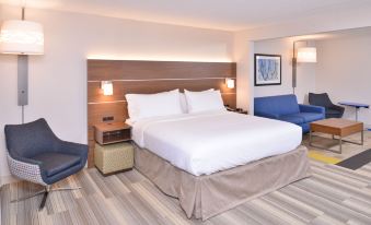 Holiday Inn Express & Suites INDIANAPOLIS DTN-CONV CTR AREA by IHG
