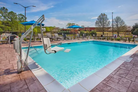 Holiday Inn Express & Suites Covington