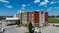 Holiday Inn Express & Suites Tulsa South Bixby