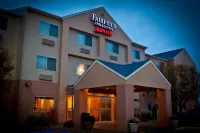 Fairfield Inn & Suites Bismarck North Hotels near Walmart Supercenter