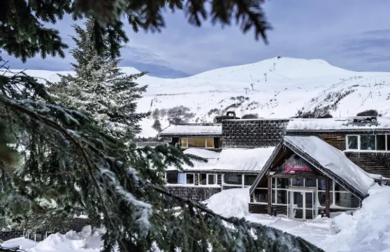 超級貝斯貝蘭布拉俱樂部 - 尚博格特