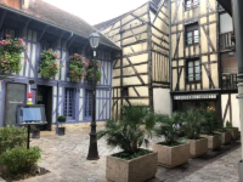 Le Charmant Paillot Hyper Centre classé