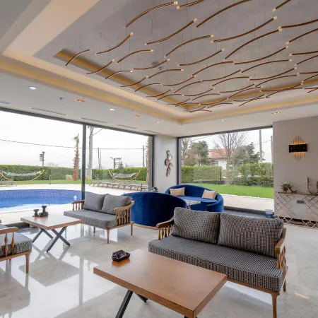 Aileena Hotel & Villas