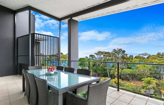 The Bay Apartments