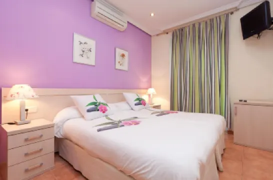 Luz Madrid Rooms Hotels near Plaza Mayor