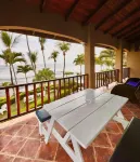 The Backyard Beachfront Hotel