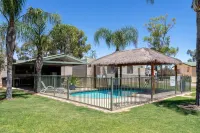 Paringa Caravan Park - Kolam Renang