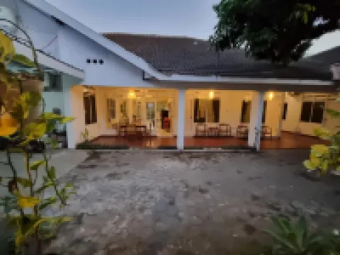 Banana Homestay Prawirodirjan Hotel dekat Malioboro Yogyakarta