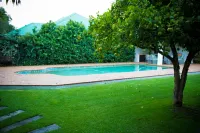 Lemon & Lime Guesthouse - Pools