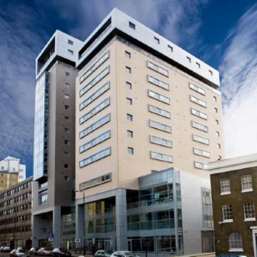 Marlin Aldgate Tower Bridge Отели рядом с достопримечательностью «Уайтчепел»