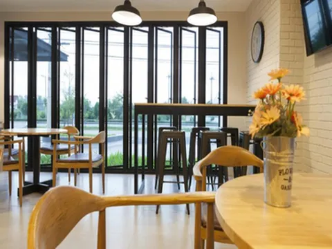 รูปภาพของอีซี่โฮเทล 1 ลำพูน