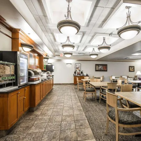 Comfort Inn & Suites