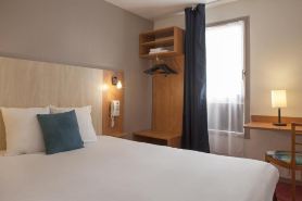 ดิ ออริจินัลส์ ซิตี้, โอเทล โนเวลลา นันต์ ซ็องทร์ เการ์