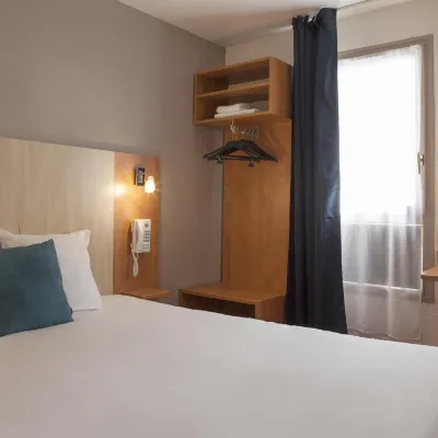 The Originals City, Hôtel Novella, Nantes Centre Gare Hotels near Botanical Garden