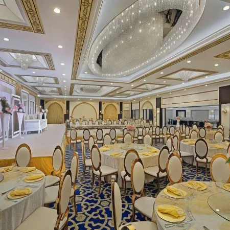 Ezdan Hotel, Residences