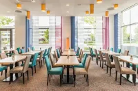 Park Inn by Radisson Neumarkt - Aamiainen