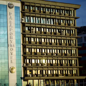 Pasaport Pier Hotel