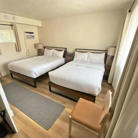 89 & Nine Motel