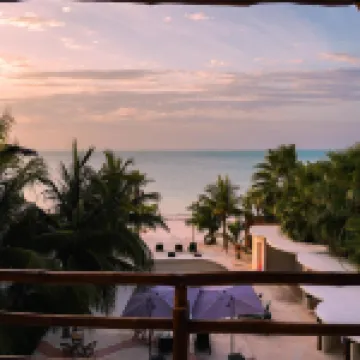 Beach Front Hotel Boutique DK House