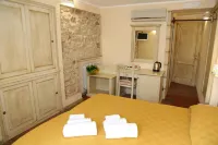B&B Residenza Cardinale - Bed and Breakfasts