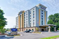 Hampton Inn by Hilton Atlanta Kennesaw Hotels near Winkenhofer Pine Ridge Funeral Home & Memorial Park