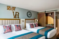 호텔 인디고 체스터, IHG 호텔 Walls of Chester 주변 호텔