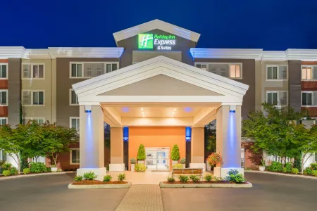 Holiday Inn Express & Suites Marysville