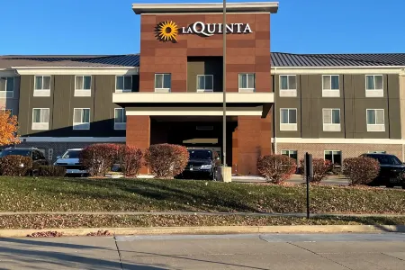 La Quinta Inn & Suites by Wyndham Ankeny IA / Des Moines IA 2402 SE Tones Dr., Ankeny, Io