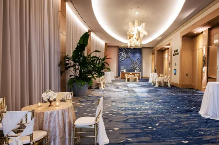 Marriott Virginia Beach Oceanfront Resort Отели рядом с достопримечательностью «Парк штата Ферст Ландинг»