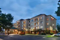 Courtyard Dayton Beavercreek Hotel dekat Beaver-Vu Bowling