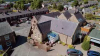 The Old School House Hotels in Featherstone