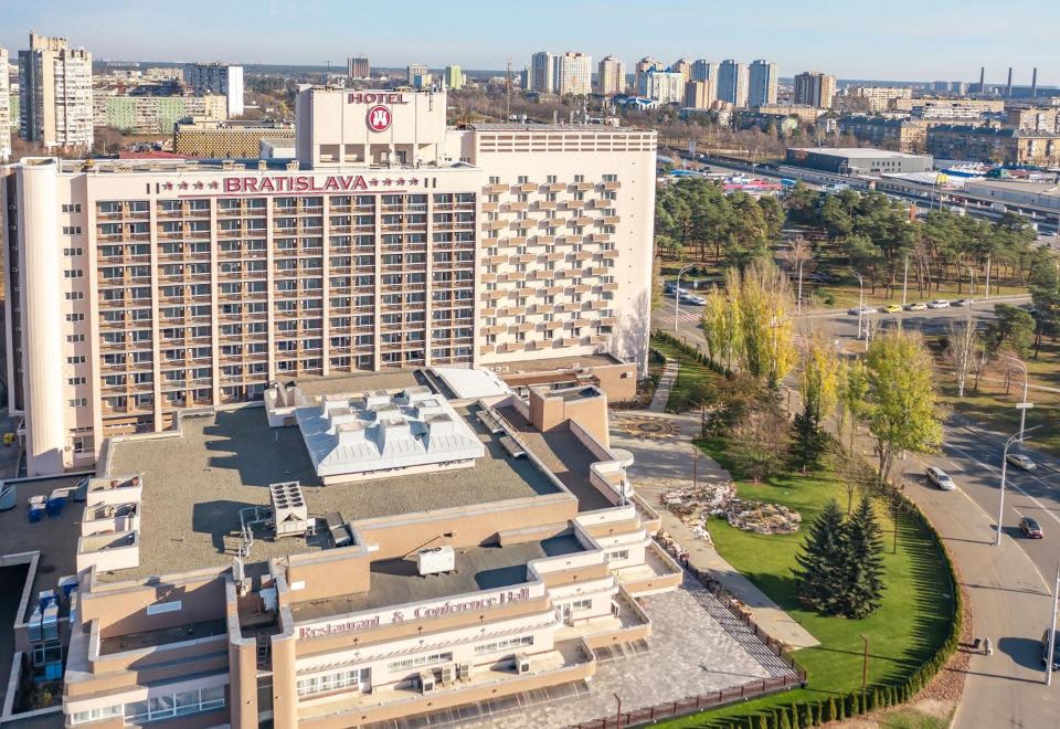 hotel overview picture