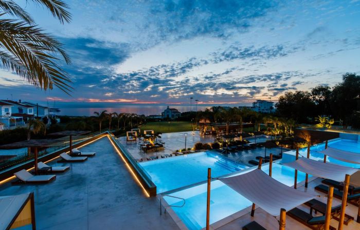 Cavo Zoe Seaside Hotel