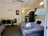Anchor Lodge Motel Hotels in Amodeo Bay