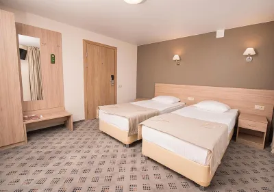 АМАКС Центральная Отели в г. 