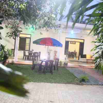 Miheen Hotel & Resort - Anuradhapura Hotel Exterior