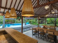 Tahlia's Villa Hotels in Tanjung