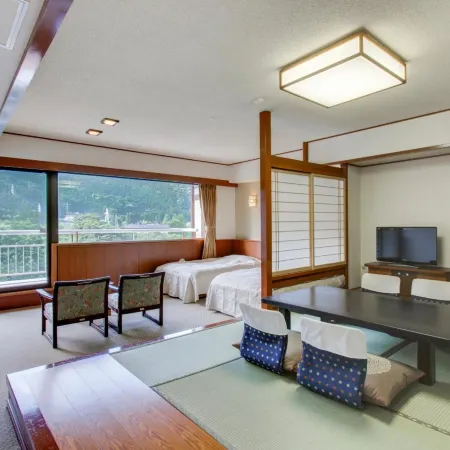 Kinugawa Hotel Mikazuki Отели рядом с достопримечательностью «Кинугава-Онсэн»