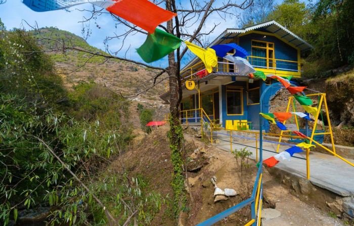 The Hosteller Mussoorie by the Streamside, Kempty