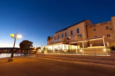 Hotel Marina Các khách sạn gần Plaža Dražica