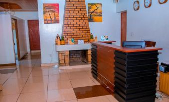 B.Maurice Guest House