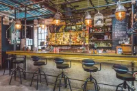 Stay Swanky Hostel - Barer